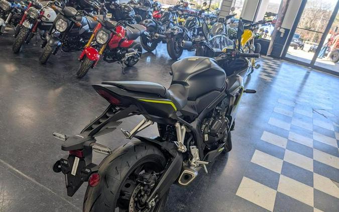 2026 Honda® CBR650R E-Clutch