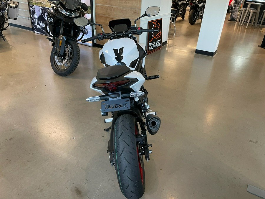 2026 Kawasaki Z500 SE ABS