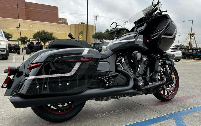 2024 Indian Motorcycle® Challenger® Elite Charcoal Candy/Black Candy