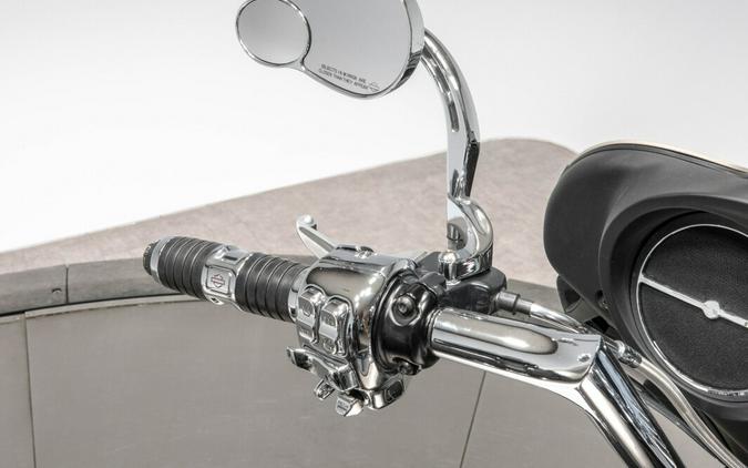 2023 Harley-Davidson FLHTCUTG Tri Glide Ultra in Gray Haze/Silver Fortune