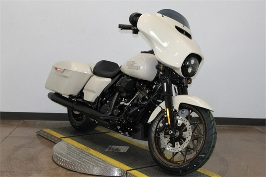 Harley-Davidson Street Glide ST 2023 FLHXST 069479 WHITE SAND PRL