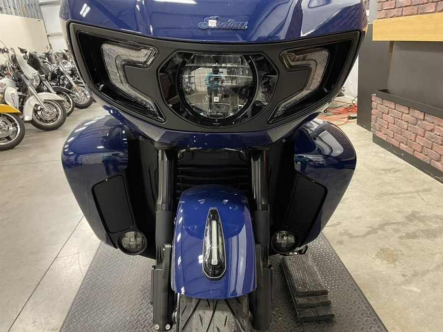 2024 Indian Motorcycle® Pursuit® Dark Horse® with PowerBand Audio Package Springfield Blue