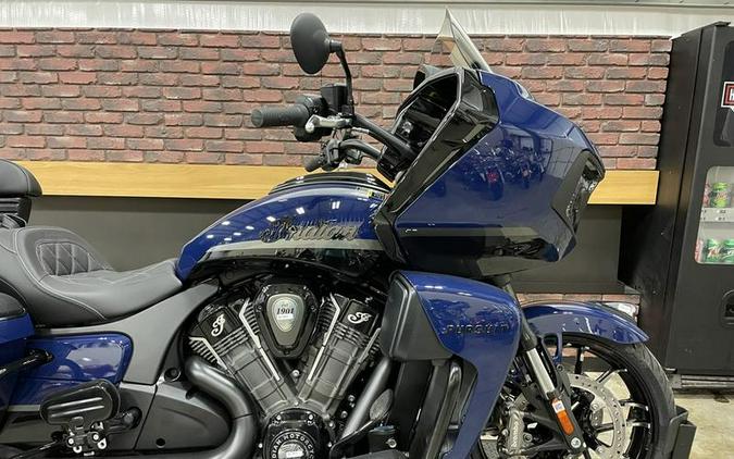 2024 Indian Motorcycle® Pursuit® Dark Horse® with PowerBand Audio Package Springfield Blue