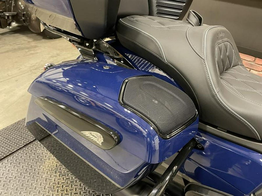 2024 Indian Motorcycle® Pursuit® Dark Horse® with PowerBand Audio Package Springfield Blue