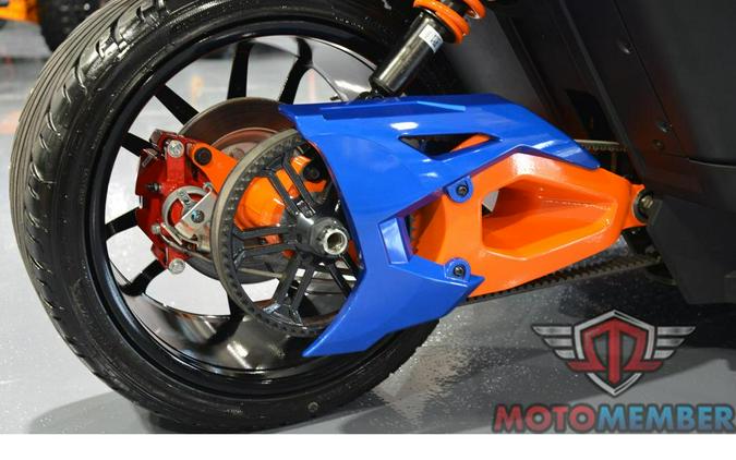 2024 Slingshot R MANUAL