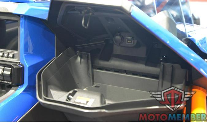2024 Slingshot R MANUAL
