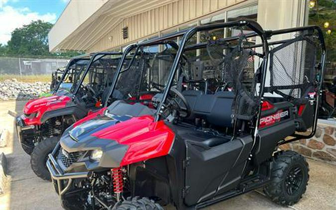 2024 Honda Pioneer 700 4