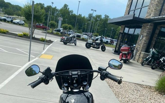 2019 Harley-Davidson Street Bob Vivid Black
