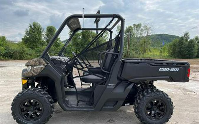 2024 Can-Am Defender DPS HD7