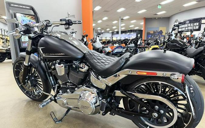 2023 Harley-Davidson® FXBR - Breakout® 117