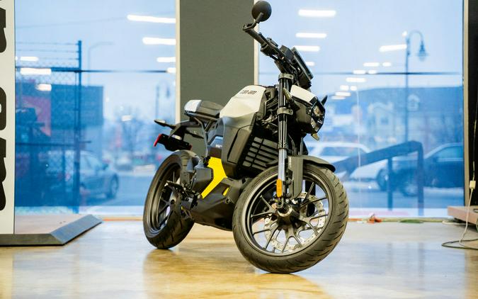 2025 Can-Am® Pulse White