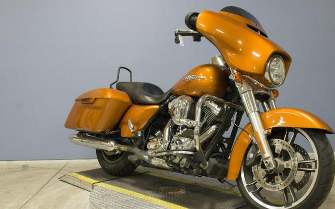 2014 Harley-Davidson® FLHX - Street Glide®