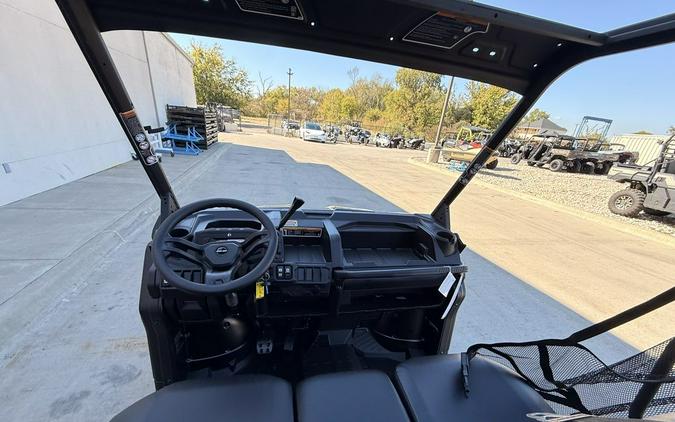 2026 Can-Am® Defender MAX DPS HD9 Stealth Black