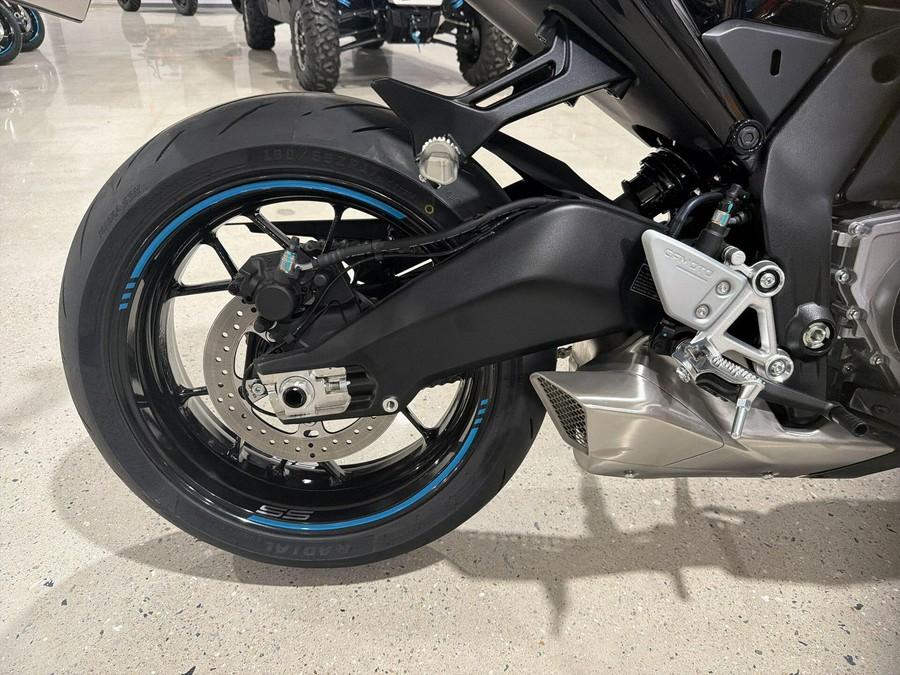 2026 CFMOTO 675SS