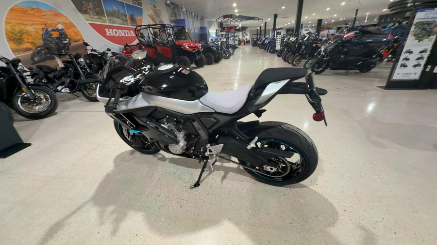 2026 CFMOTO 675SS