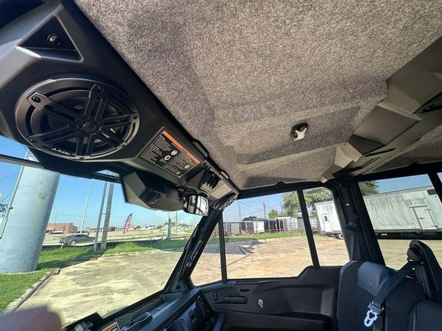 2026 Can-Am Defender MAX Limited HD11 Desert Tan & Carbon Black