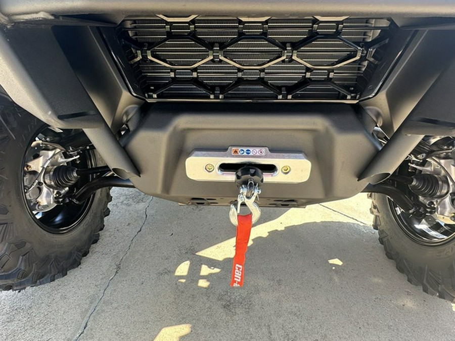 2026 Can-Am Defender MAX Limited HD11 Desert Tan & Carbon Black