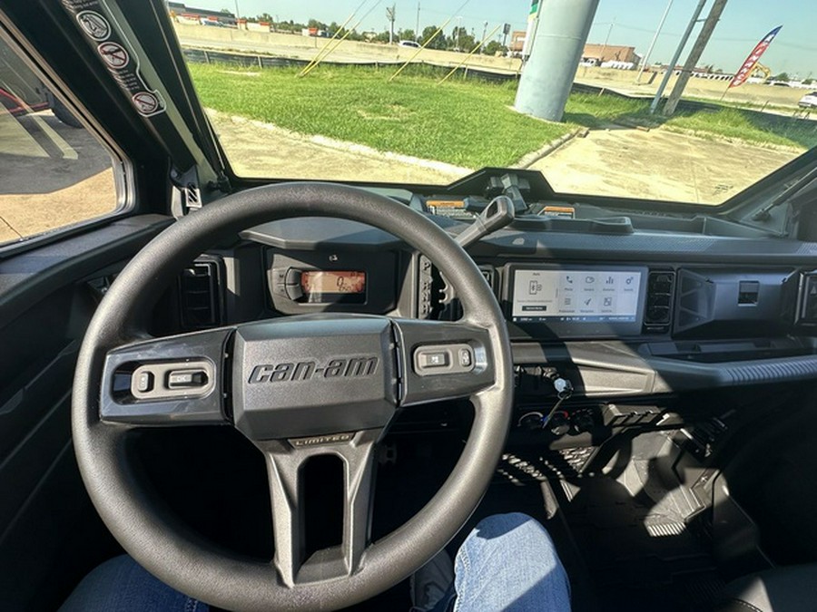 2026 Can-Am Defender MAX Limited HD11 Desert Tan & Carbon Black