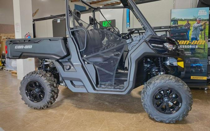 2023 Can-Am® Defender DPS HD10 Timeless Black