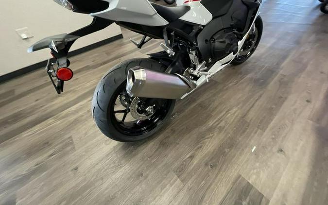 2026 Honda® CBR1000RAT