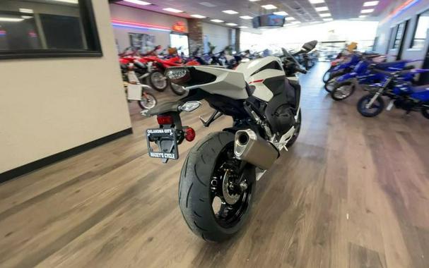 2026 Honda® CBR1000RAT