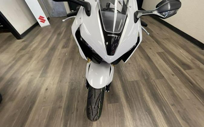 2026 Honda® CBR1000RAT