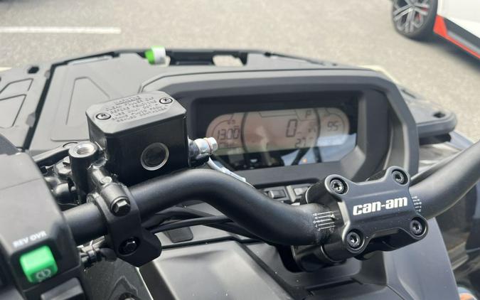 2026 Can-Am® OUTLANDER MAX BAC 1000R