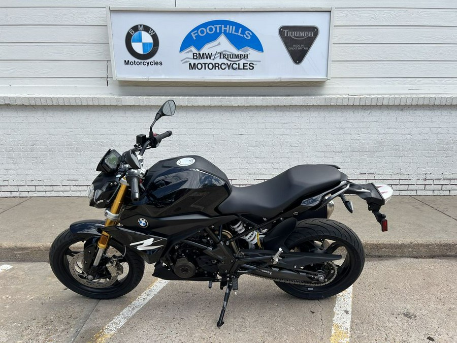 2024 BMW G 310 R Triple Black