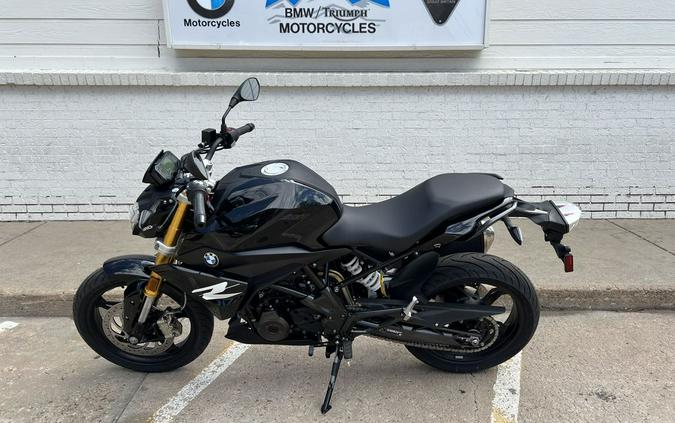 2024 BMW G 310 R Triple Black