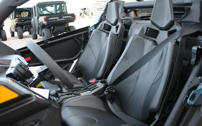 2026 Can-Am® Maverick X3 DS Turbo Scandi Blue & Orange Crush