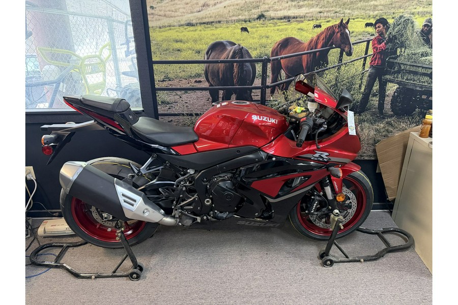 2025 Suzuki GSX-R1000