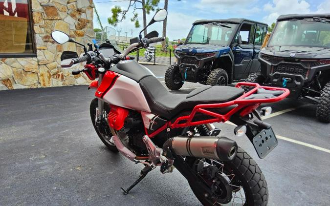 2022 Moto Guzzi V85 TT