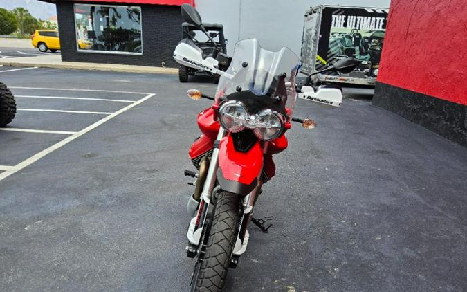 2022 Moto Guzzi V85 TT