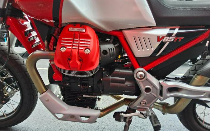 2022 Moto Guzzi V85 TT