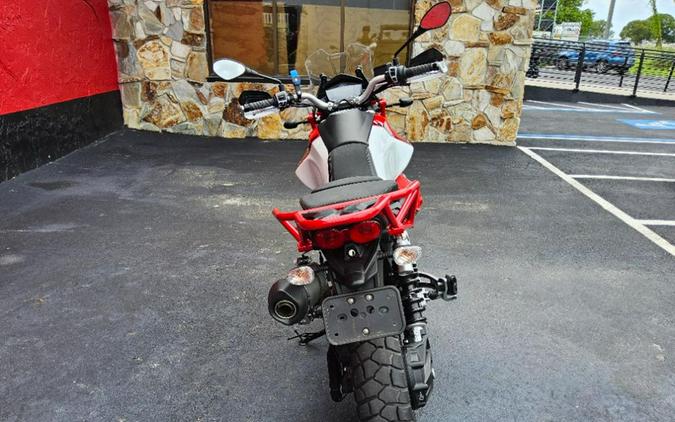 2022 Moto Guzzi V85 TT