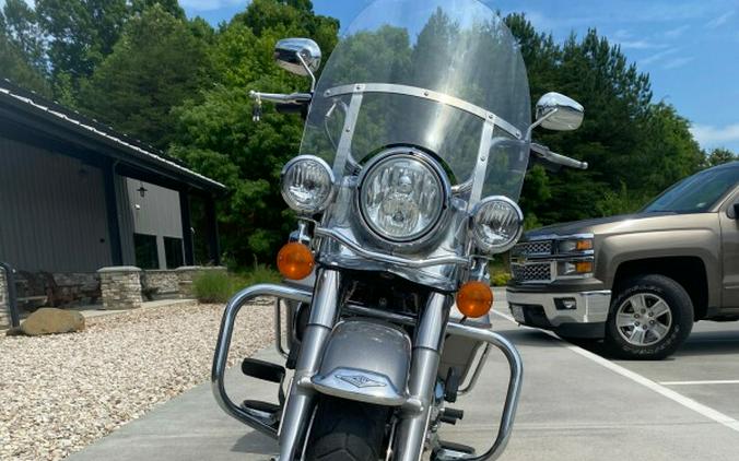 2016 Harley-Davidson Road King Billet Silver