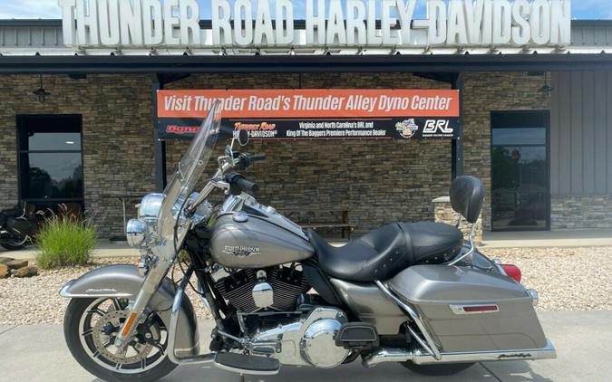 2016 Harley-Davidson Road King Billet Silver