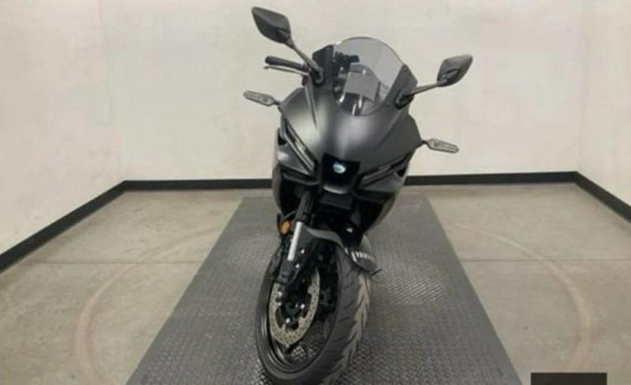 2025 Yamaha YZF-R3