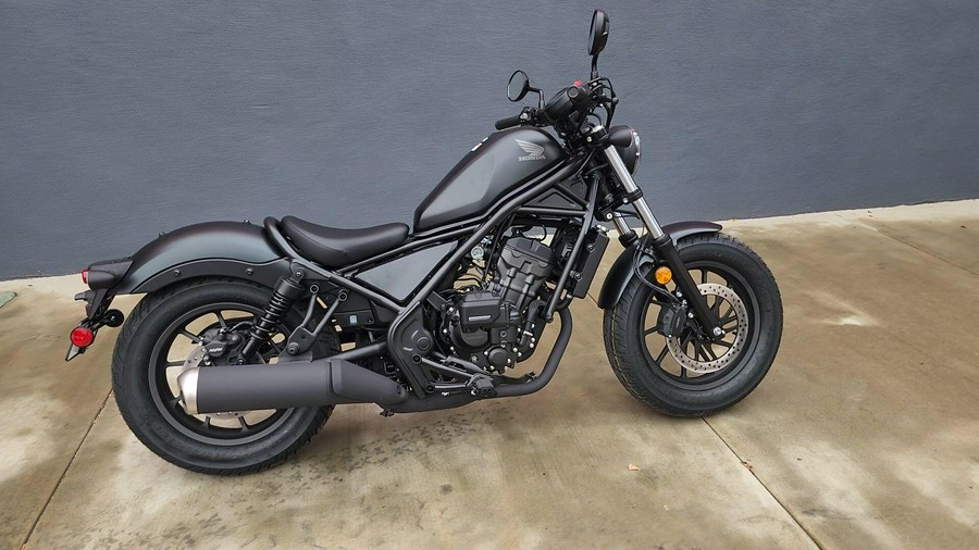 2026 Honda REBEL 300 E-CLUTCH