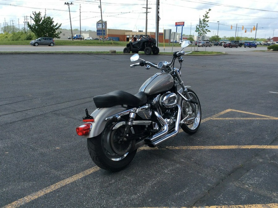 2007 Harley-Davidson Sportster XL 1200C 1200 Custom