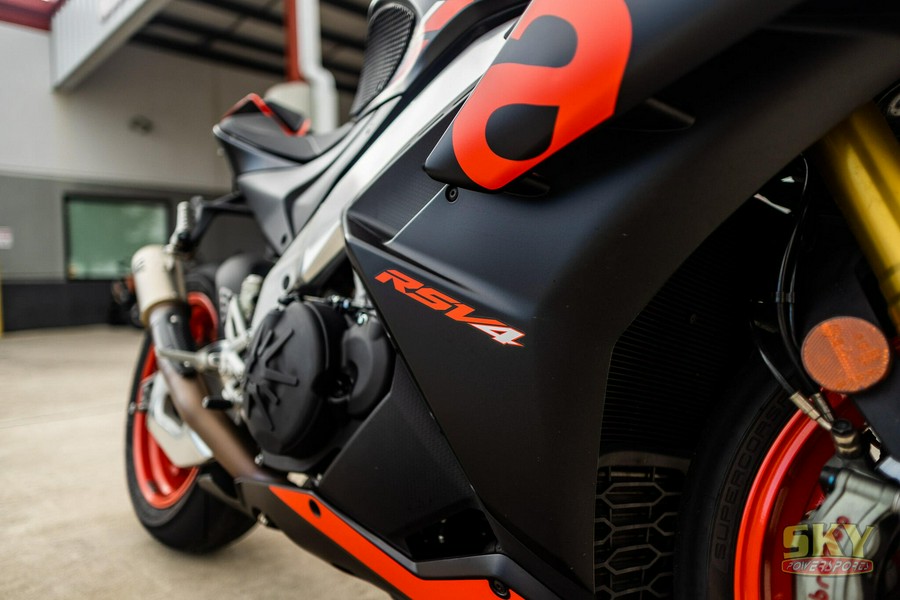 2023 APRILIA RSV4 1100