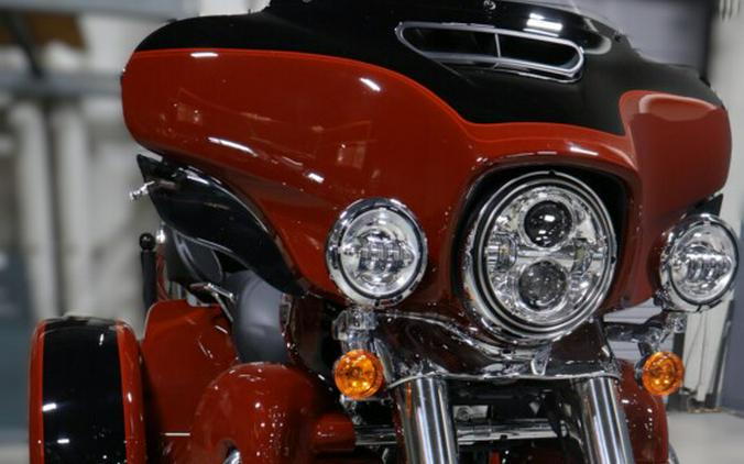 2024 Harley-Davidson Tri Glide Ultra Red Rock / Vivid Black