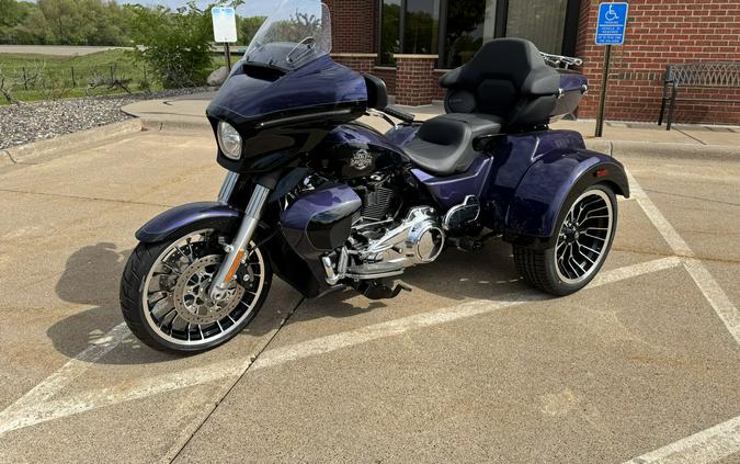 2026 Harley-Davidson Street Glide 3 Limited Purple Abyss / Vivid Black Chrome Trim