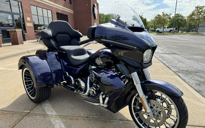2026 Harley-Davidson Street Glide 3 Limited Purple Abyss / Vivid Black Chrome Trim