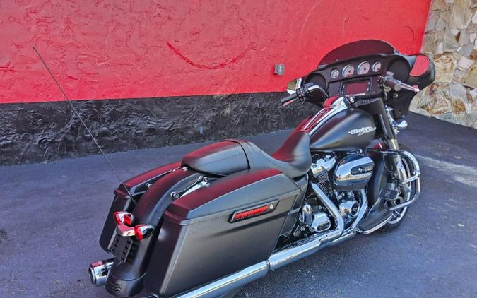 2017 Harley-Davidson Street Glide® Special