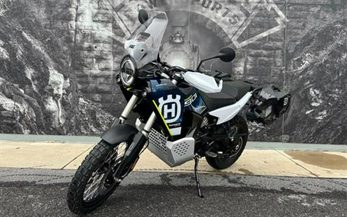 2024 Husqvarna Norden 901 Expedition