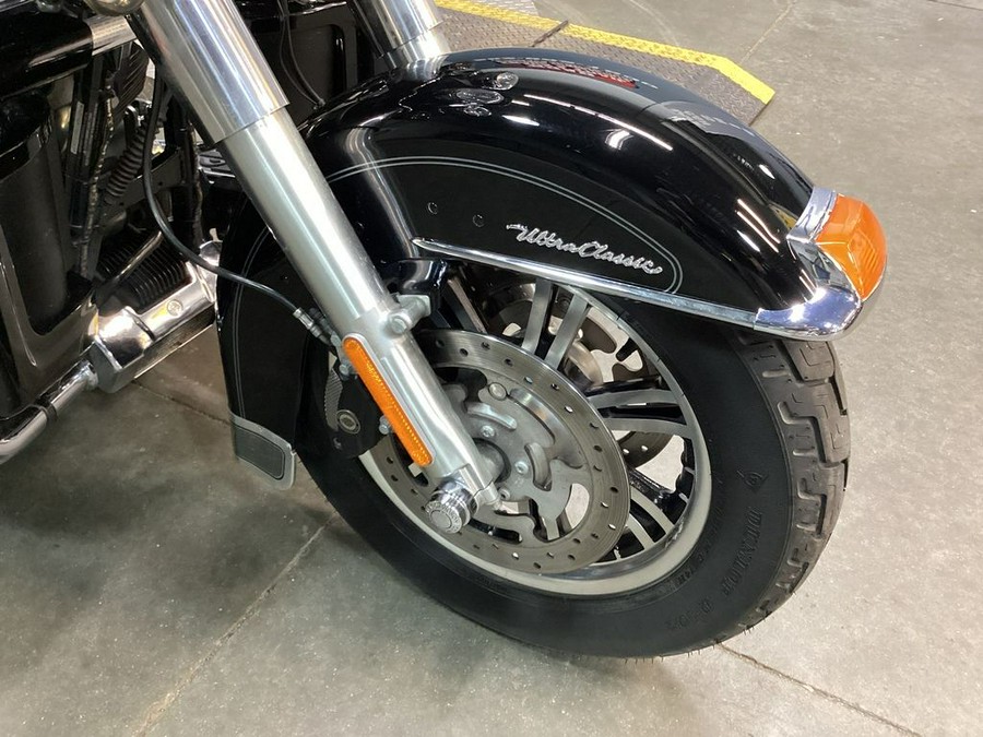 2010 Harley-Davidson® FLHTCUTG - Tri Glide® Ultra Classic®