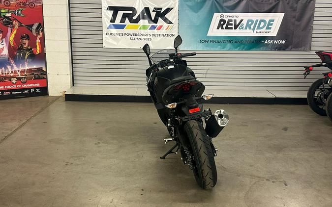 2026 Kawasaki Ninja® 500 ABS
