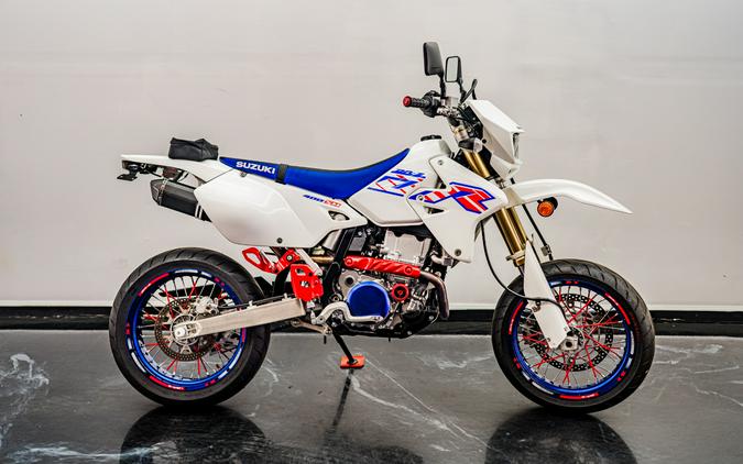 2023 Suzuki Motor of America Inc. DR-Z400SM
