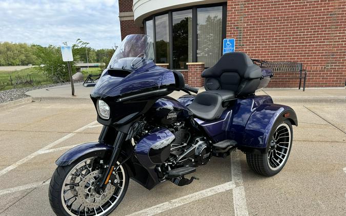 2026 Harley-Davidson Street Glide 3 Limited Purple Abyss / Vivid Black Black Trim